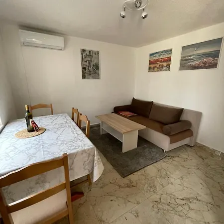 Borex Apartment