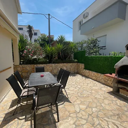 Borex Apartment *