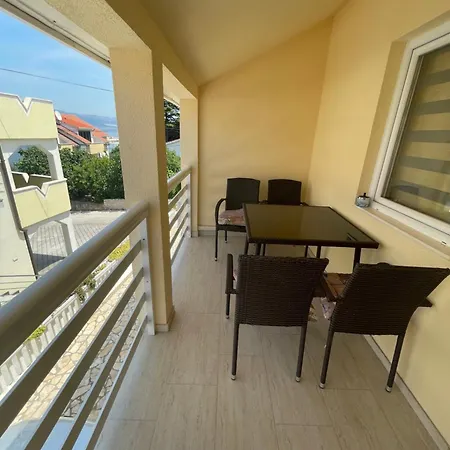 Borex Lägenhet Trogir