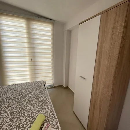 Lägenhet Borex