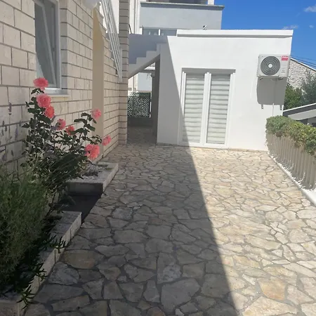Borex Apartment *