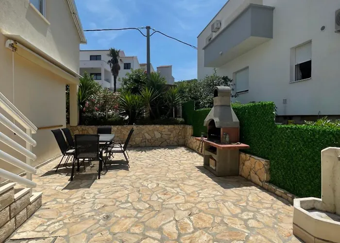 Borex Apartment *