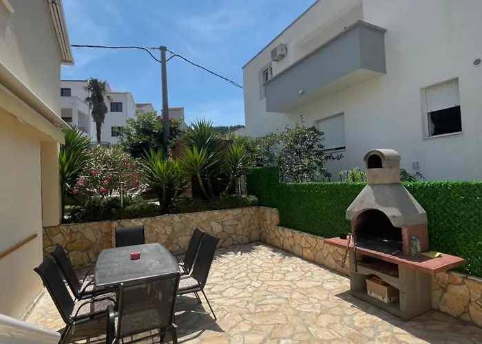 Borex Apartment *